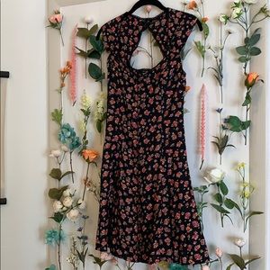 Angie Flowy, Floral, Button front Dress